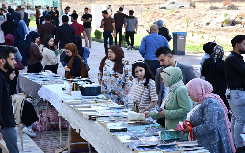 افتتاح معرض للأعمال اليدوية